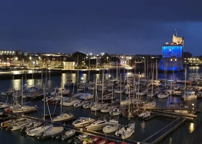 Appartement Charme & Confort A 10M Du Vieux Port- La Rochelle, 2 Pers, Wifi & Equipements Complets - Fr-1-535-56